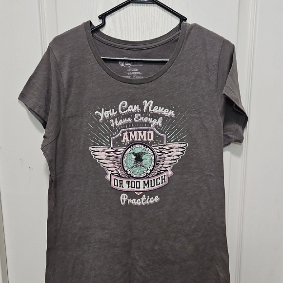 Bass Pro Shops Tops - Bass Pro Shops Charcoal Graphic Tee